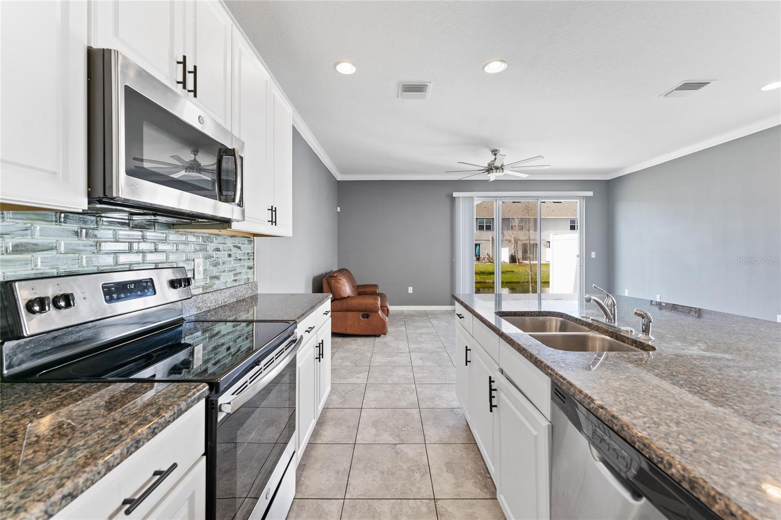 Image 8 of 22 For 7103 Grand Elm Drive