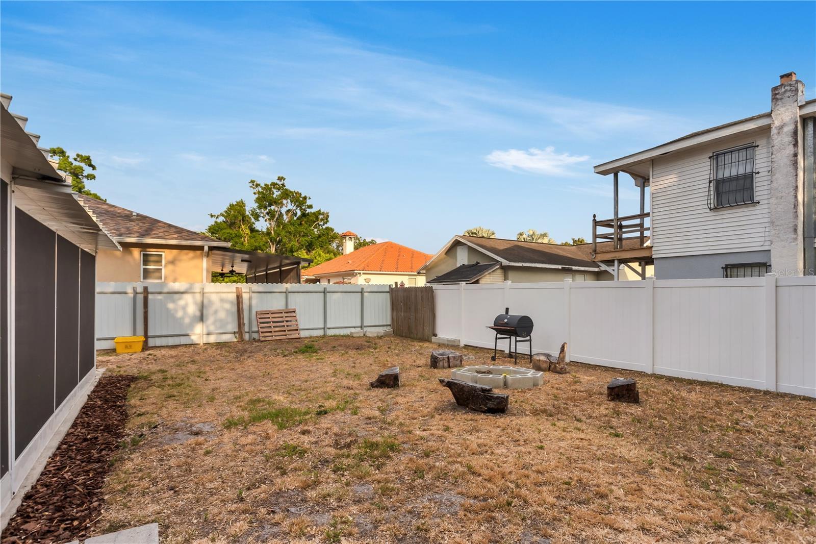 Image 21 of 25 For 2916 Crest Avenue