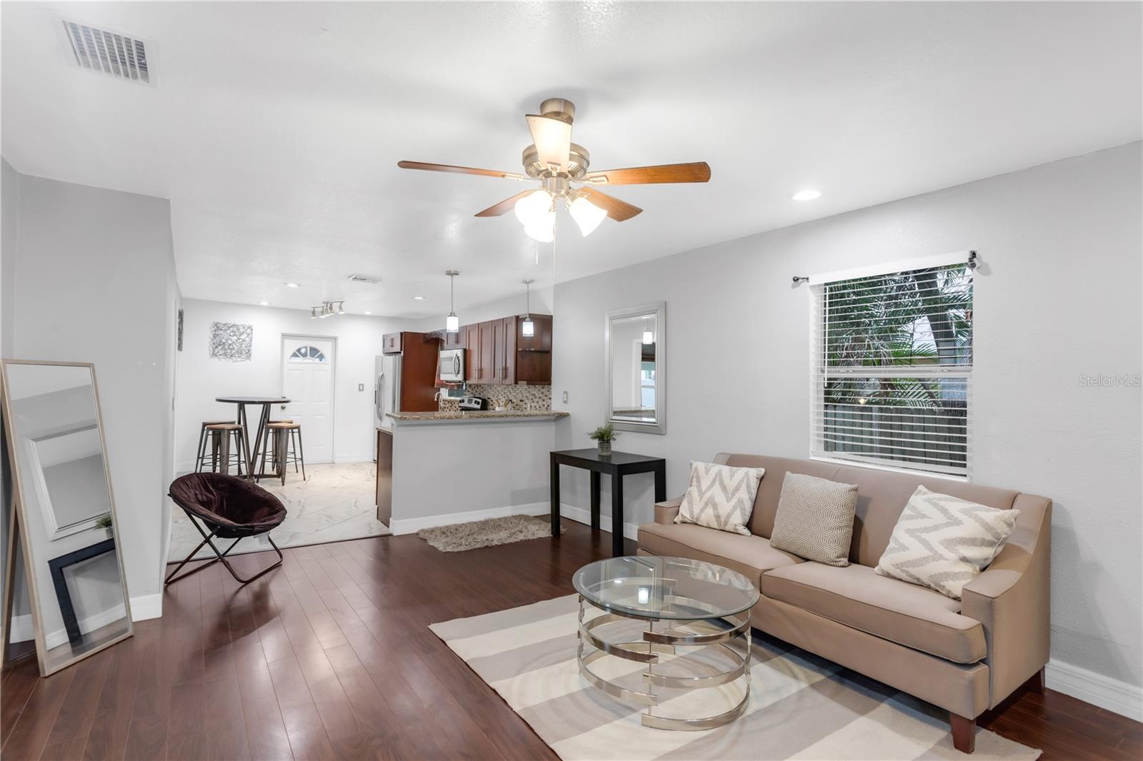 Image 6 of 25 For 2916 Crest Avenue