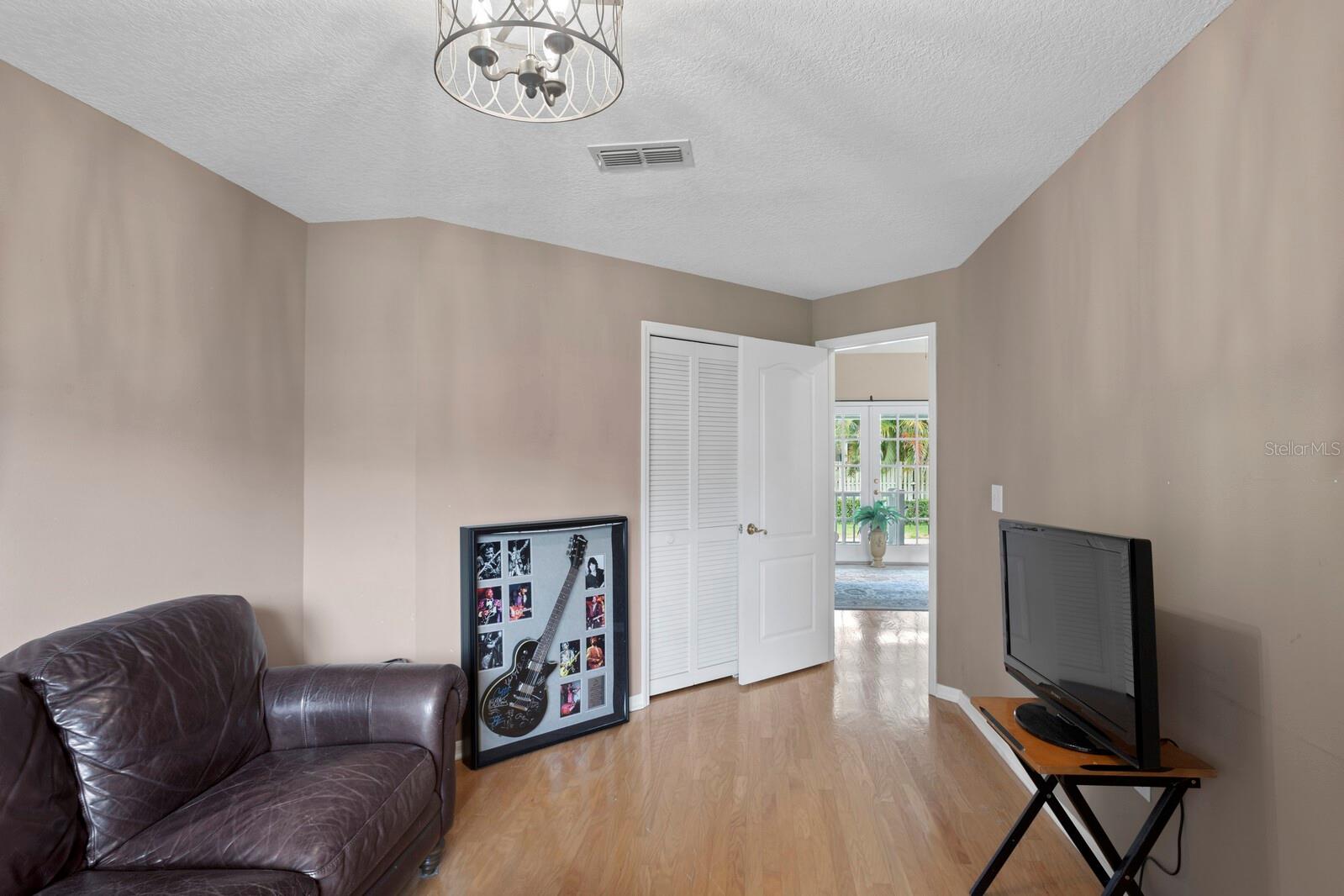 Image 34 of 44 For 4311 Beach Park Drive