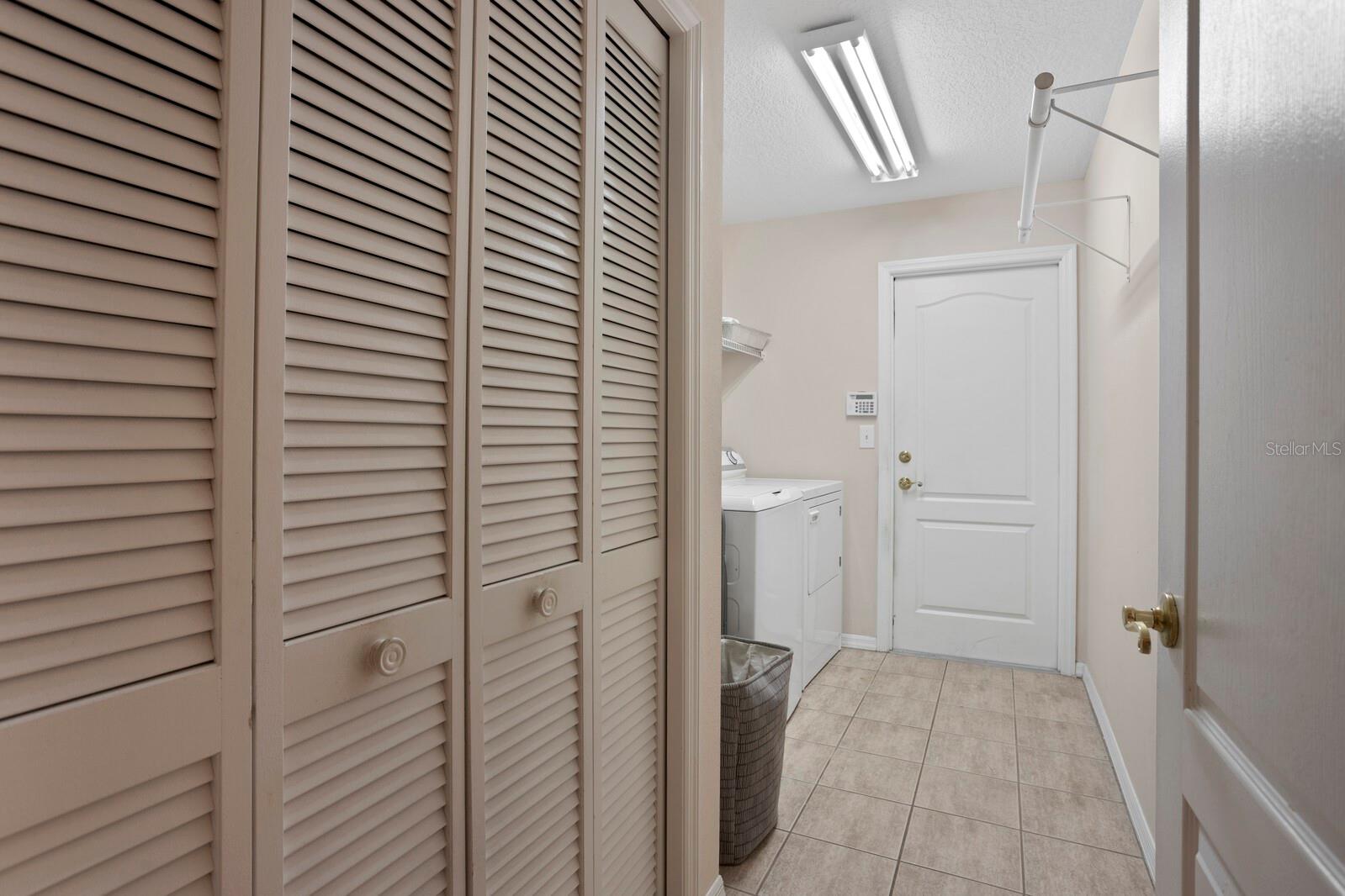 Image 35 of 44 For 4311 Beach Park Drive