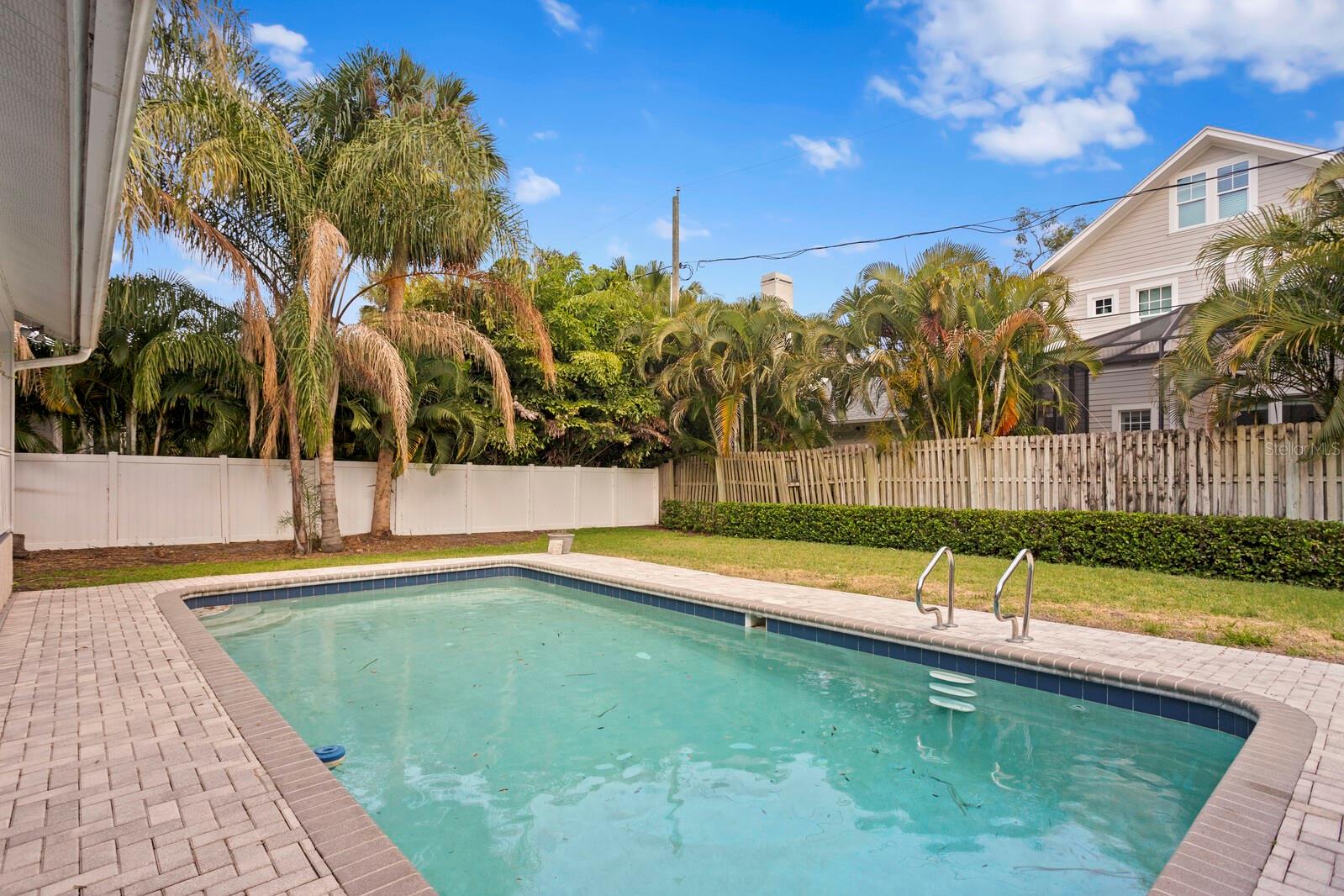 Image 39 of 44 For 4311 Beach Park Drive