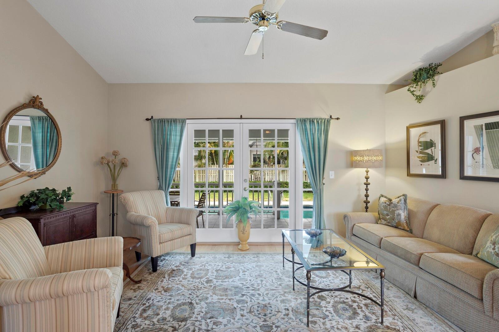 Image 5 of 44 For 4311 Beach Park Drive