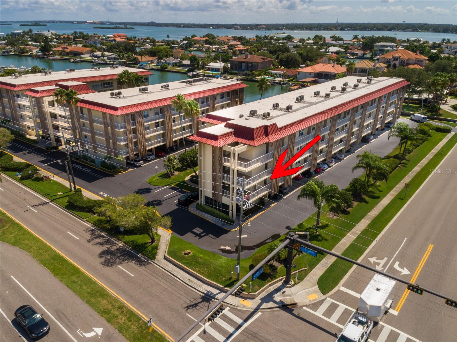 Image 24 of 33 For 105 Island Way 131