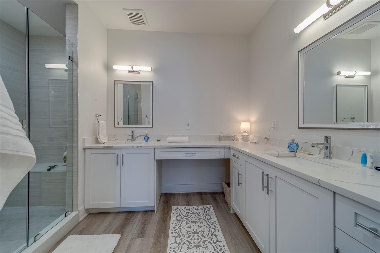 Image 20 of 59 For 400 150th Avenue 407