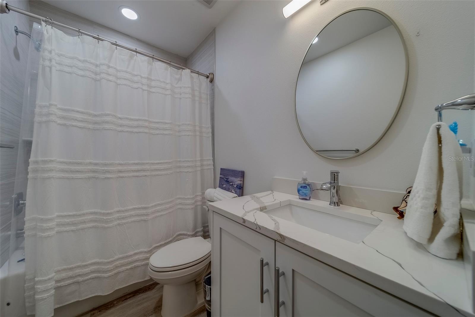 Image 33 of 59 For 400 150th Avenue 407
