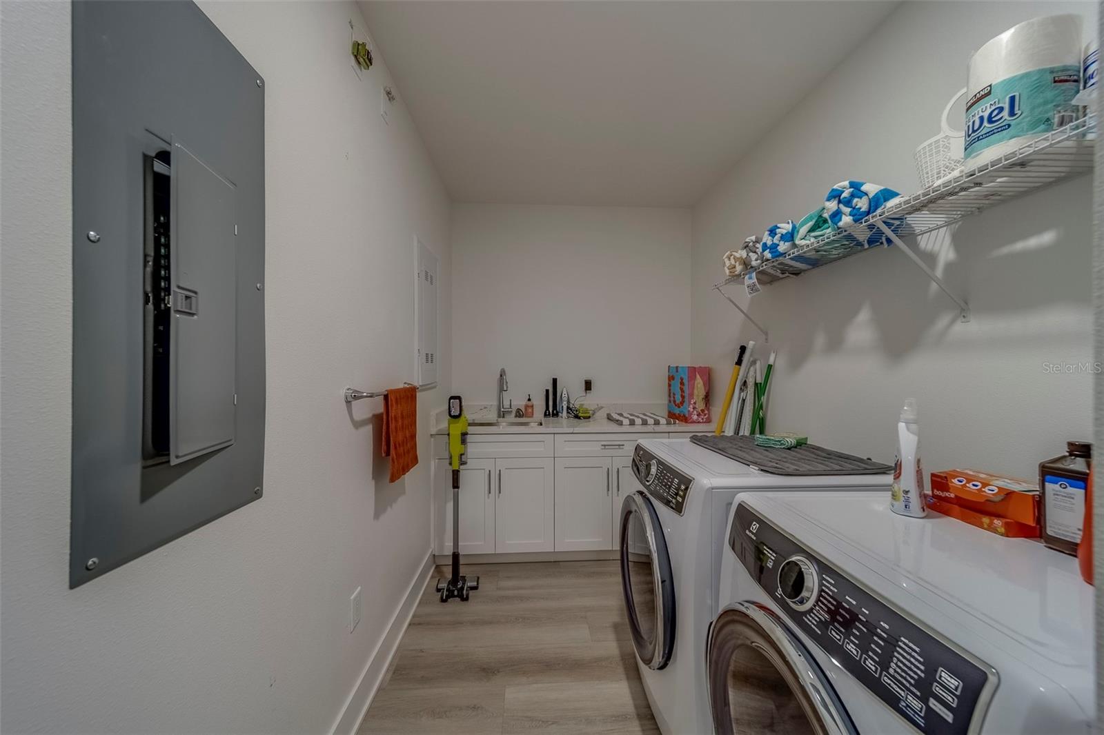 Image 34 of 59 For 400 150th Avenue 407