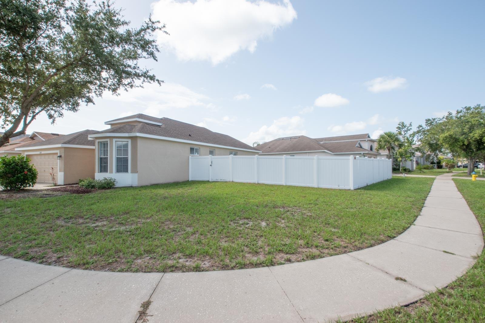 Image 3 of 36 For 11021 Silver Dancer Drive
