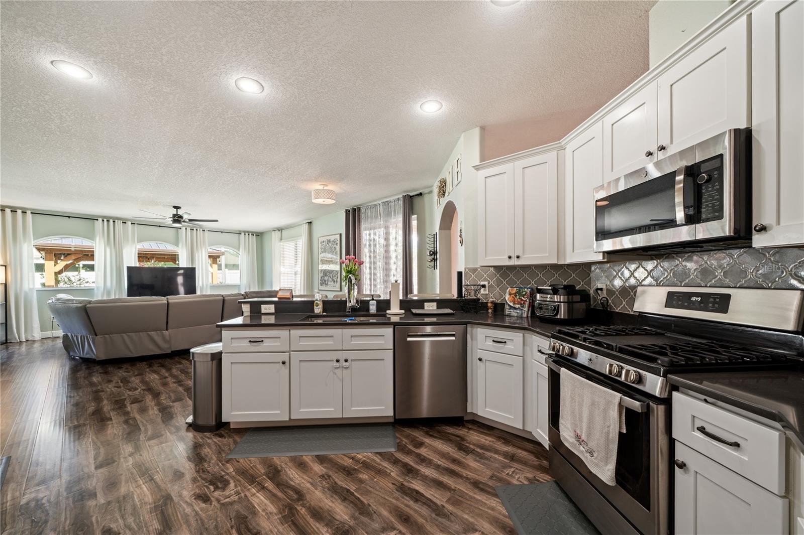 Image 11 of 62 For 1447 Stetson Drive