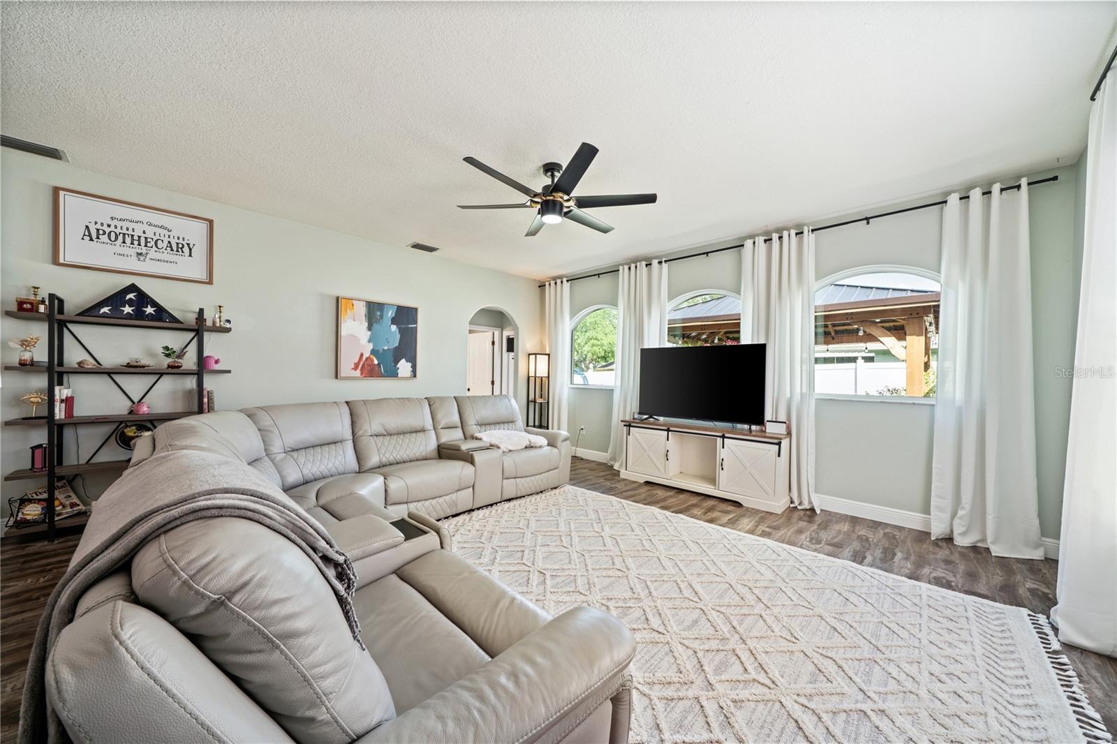 Image 14 of 62 For 1447 Stetson Drive