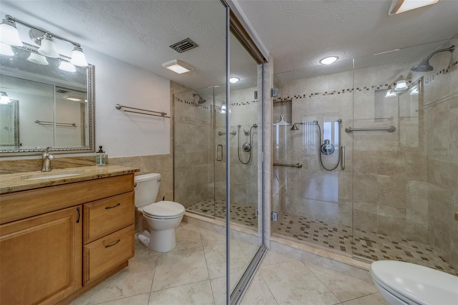 Image 20 of 52 For 17900 Gulf Boulevard 12c