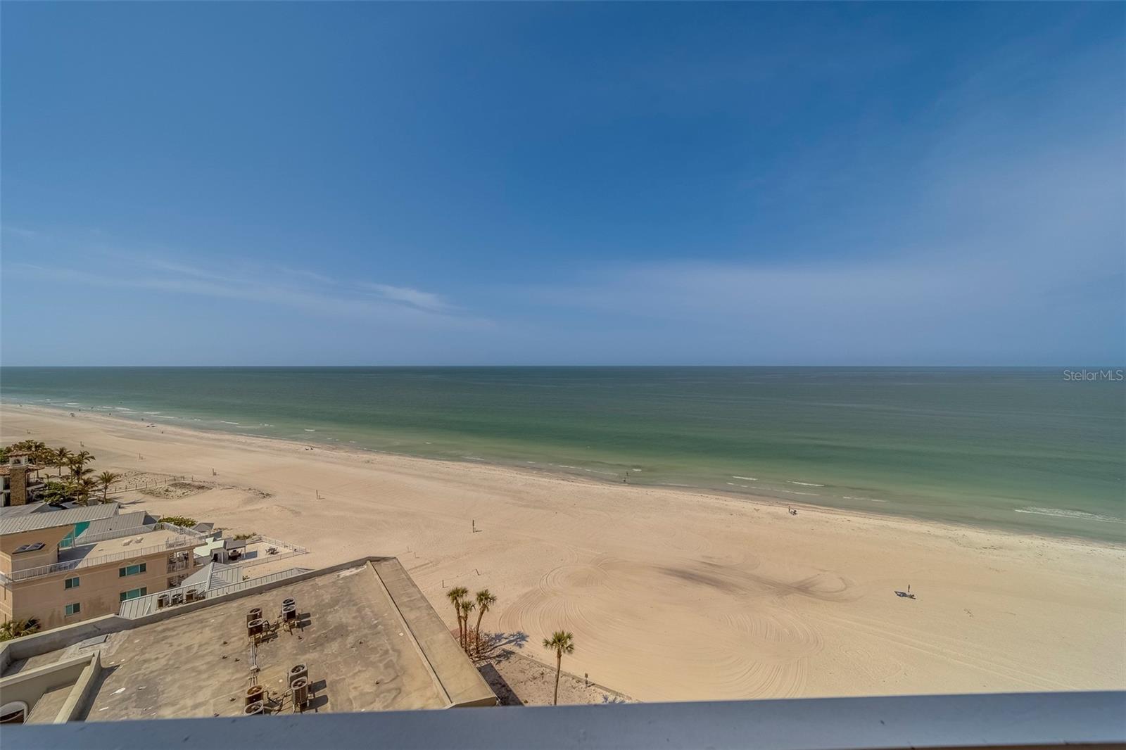 Image 31 of 52 For 17900 Gulf Boulevard 12c