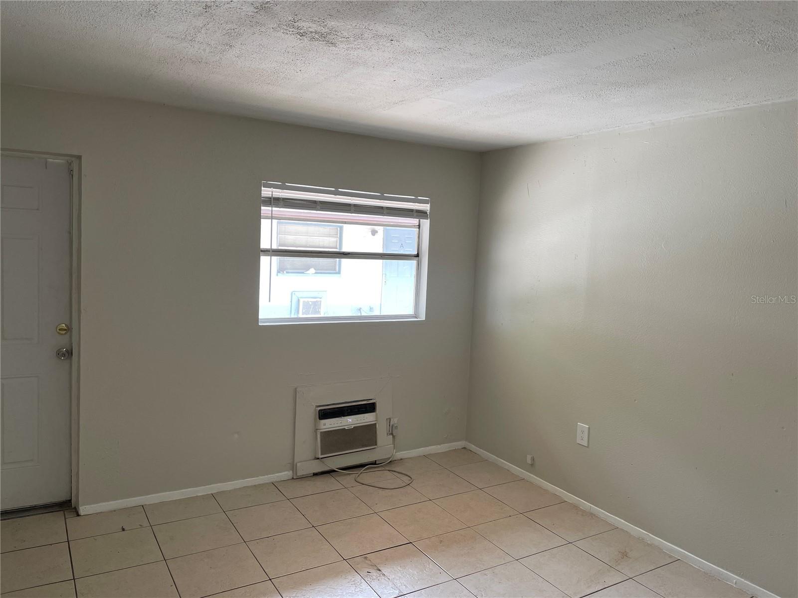 Image 4 of 8 For 1902 42nd Street A