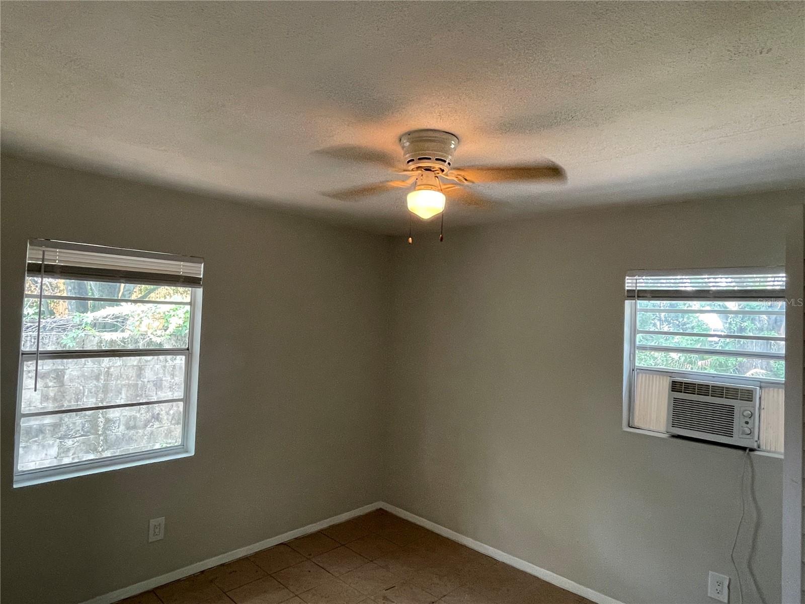 Image 7 of 8 For 1902 42nd Street A