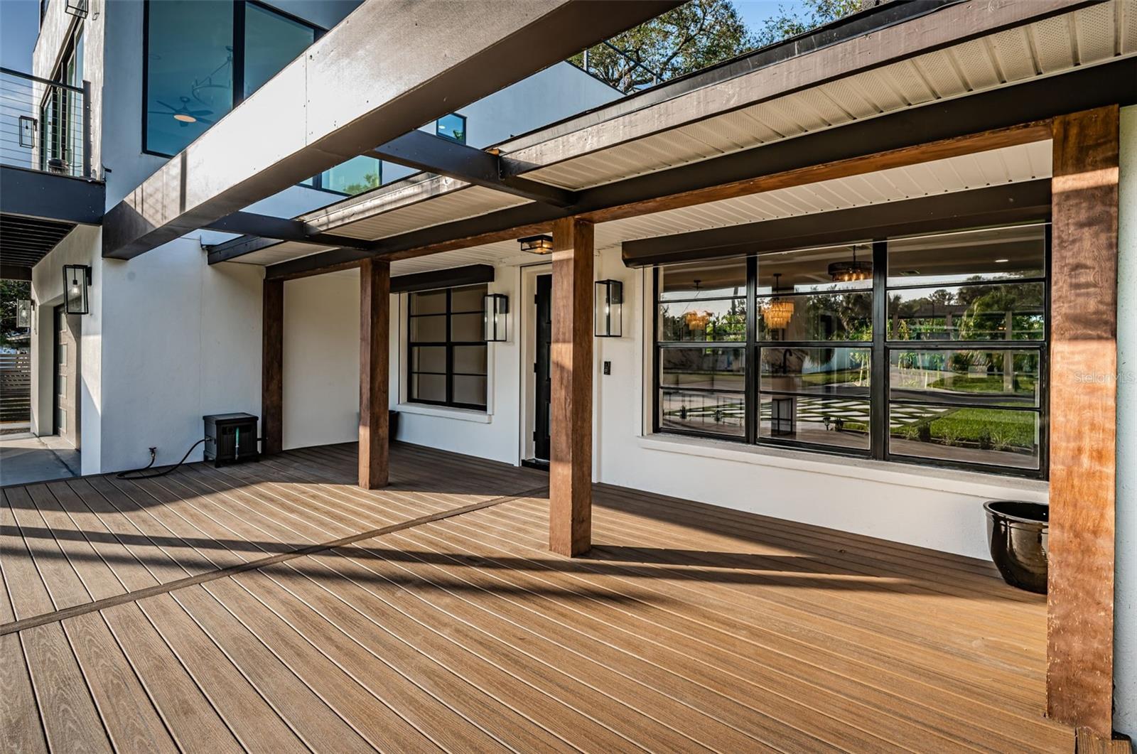 Image 13 of 95 For 3165 Renatta Drive