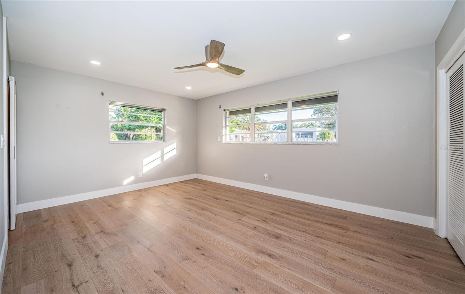 Image 48 of 95 For 3165 Renatta Drive