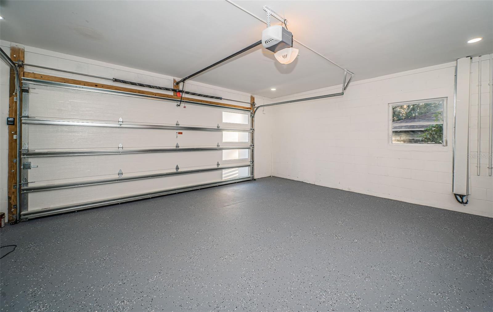 Image 84 of 95 For 3165 Renatta Drive