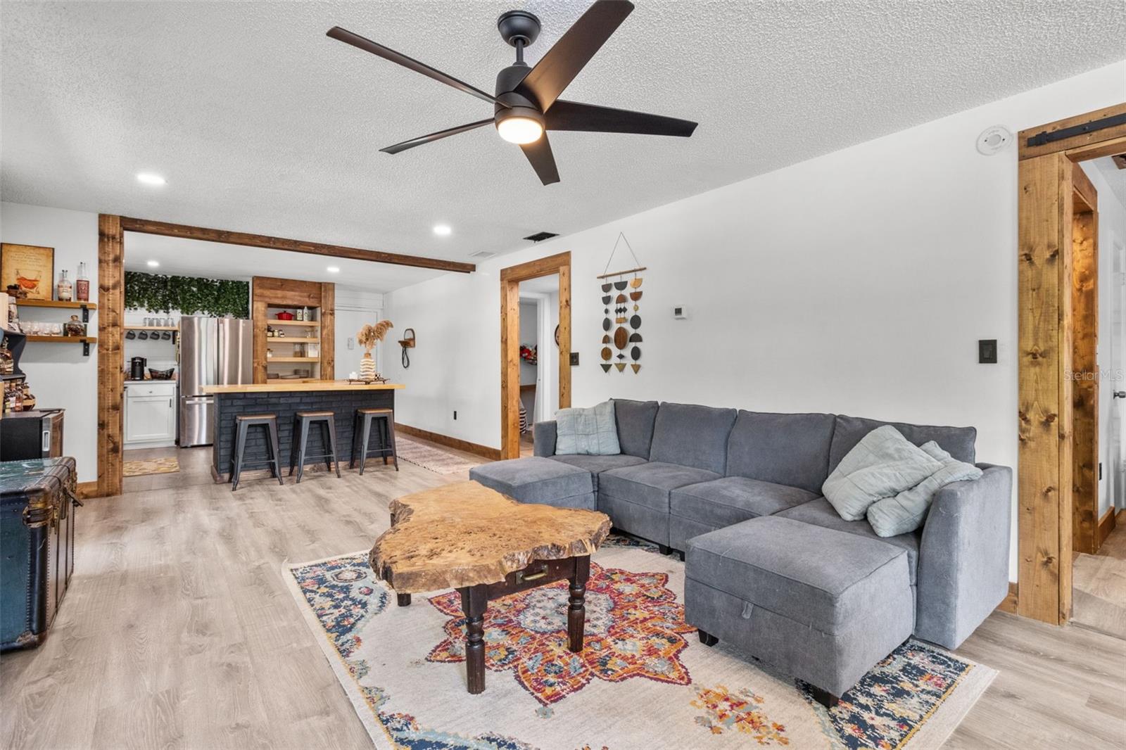 Image 10 of 37 For 9821 113th Street 201