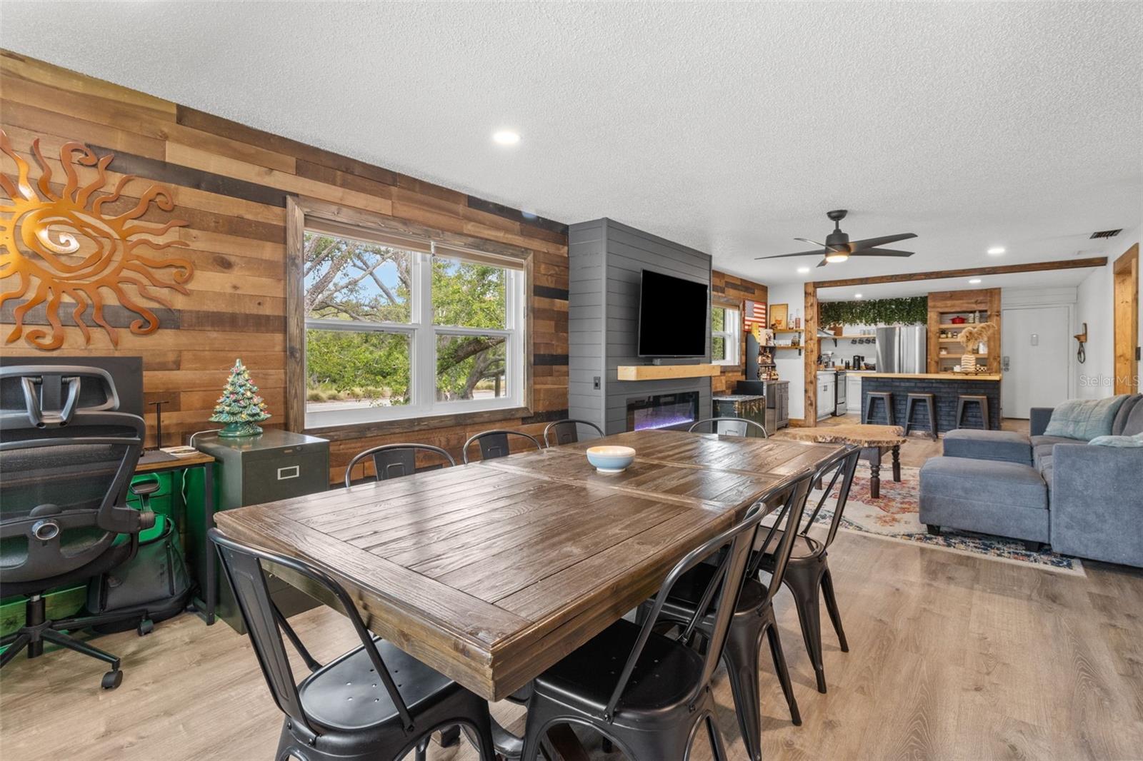 Image 12 of 37 For 9821 113th Street 201