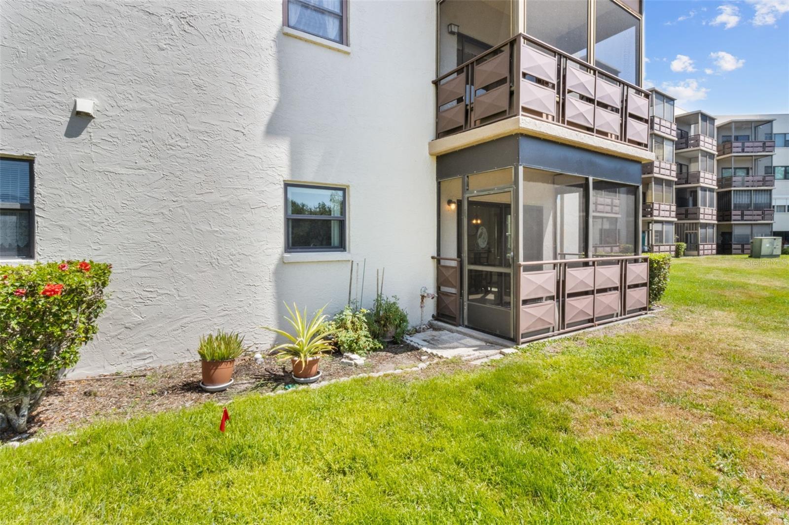 Image 15 of 50 For 6190 80th Street N 102