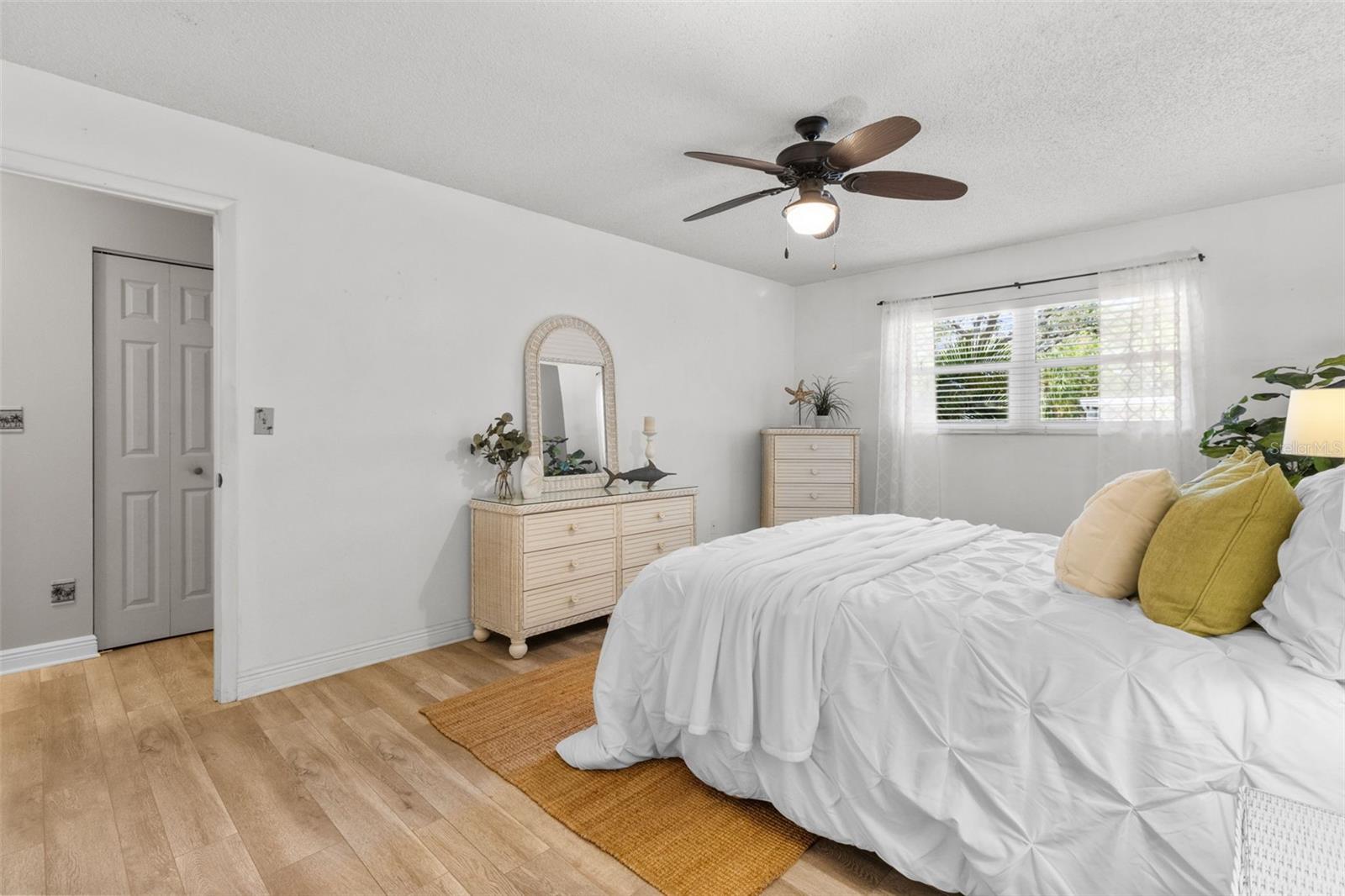 Image 19 of 50 For 6190 80th Street N 102
