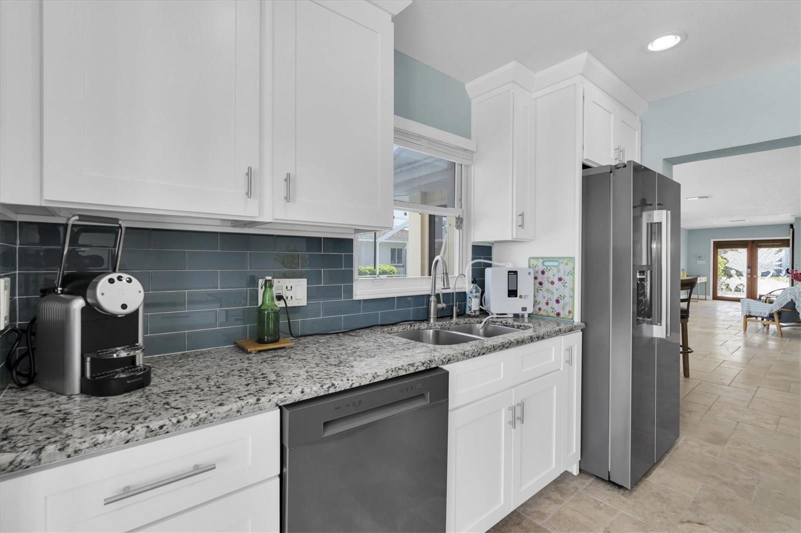 Image 16 of 53 For 4055 Floramar Terrace