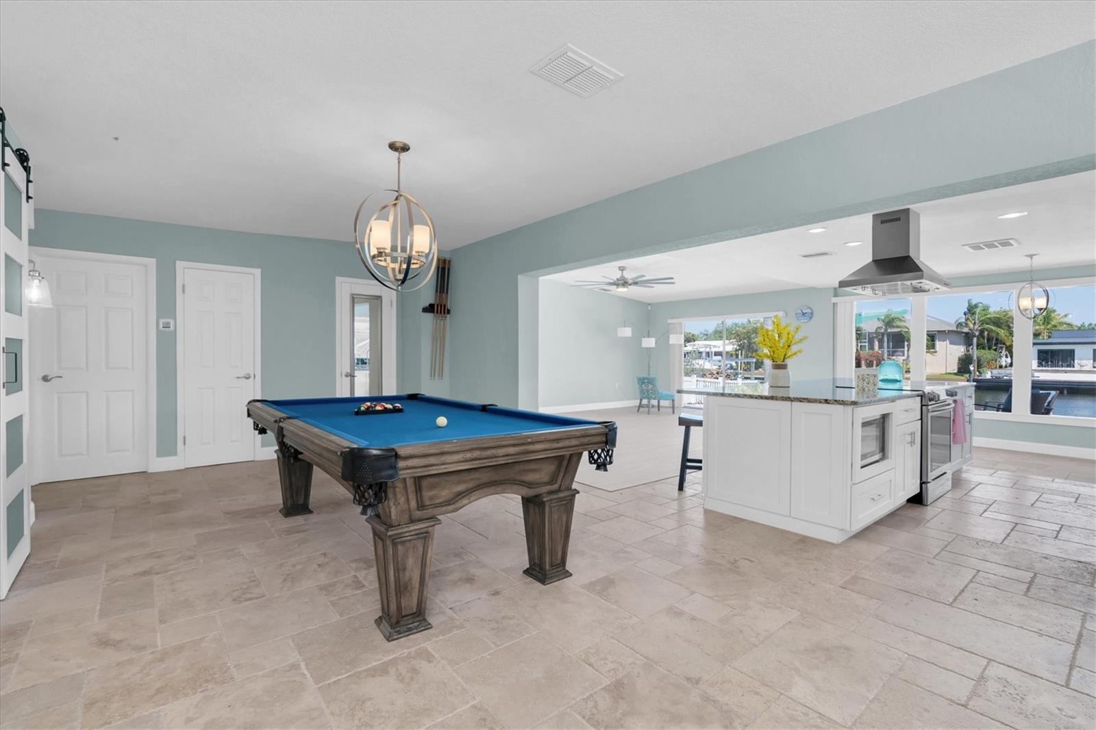 Image 19 of 53 For 4055 Floramar Terrace