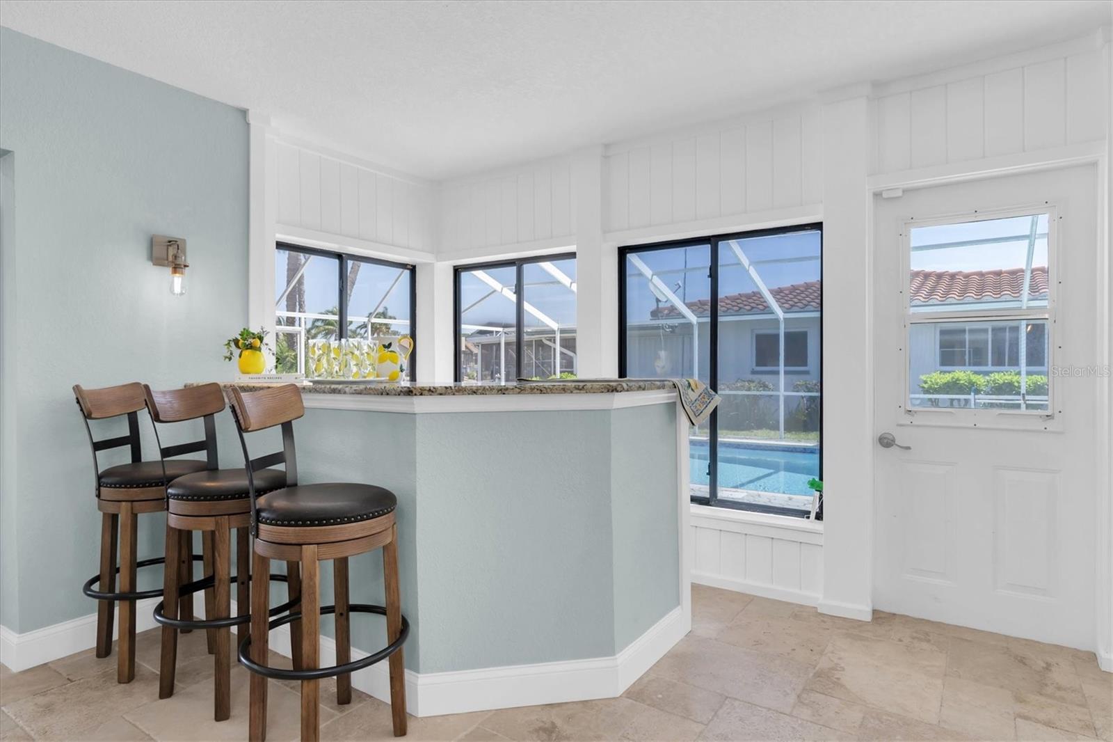 Image 22 of 53 For 4055 Floramar Terrace