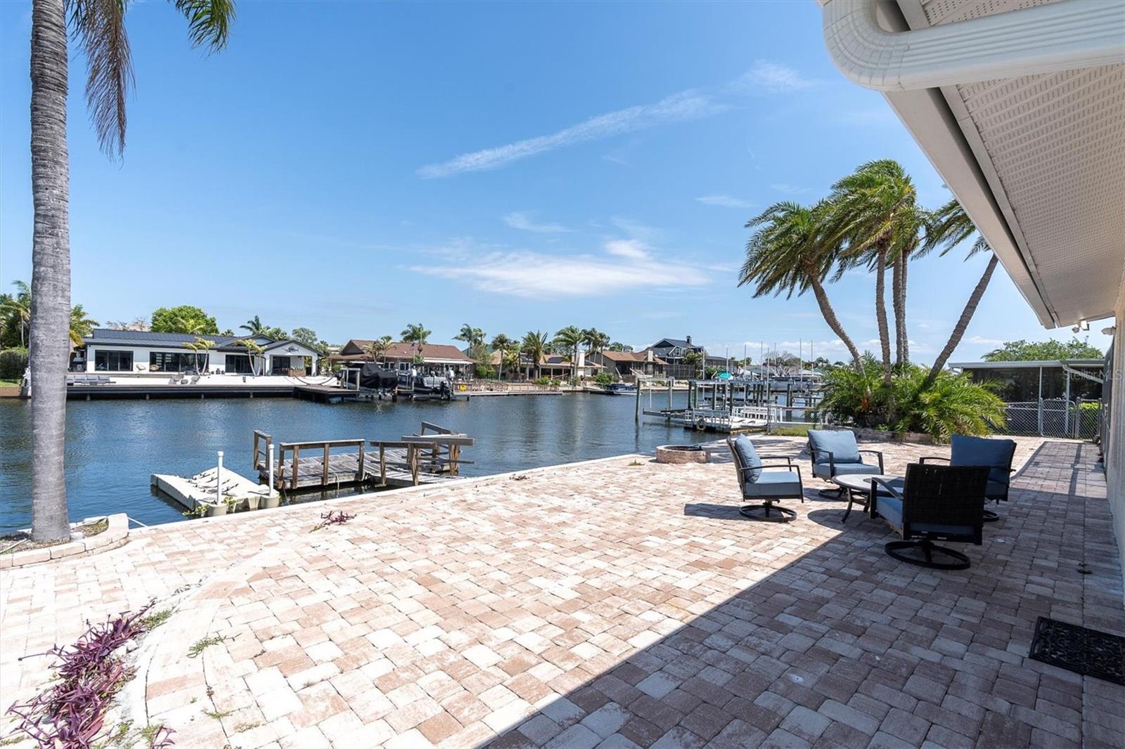 Image 39 of 53 For 4055 Floramar Terrace