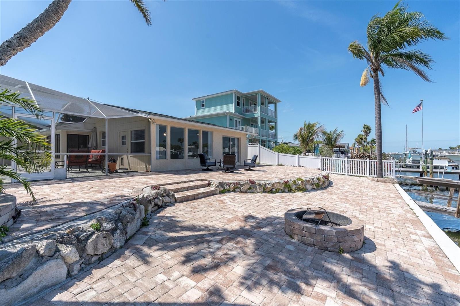 Image 41 of 53 For 4055 Floramar Terrace
