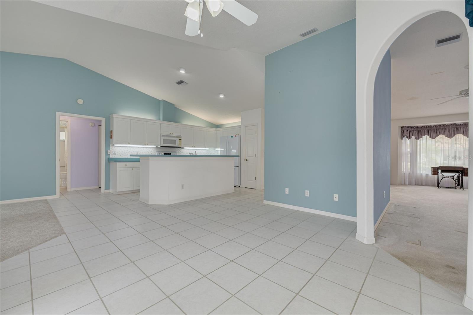 Image 13 of 57 For 5812 Garden Lakes Majestic