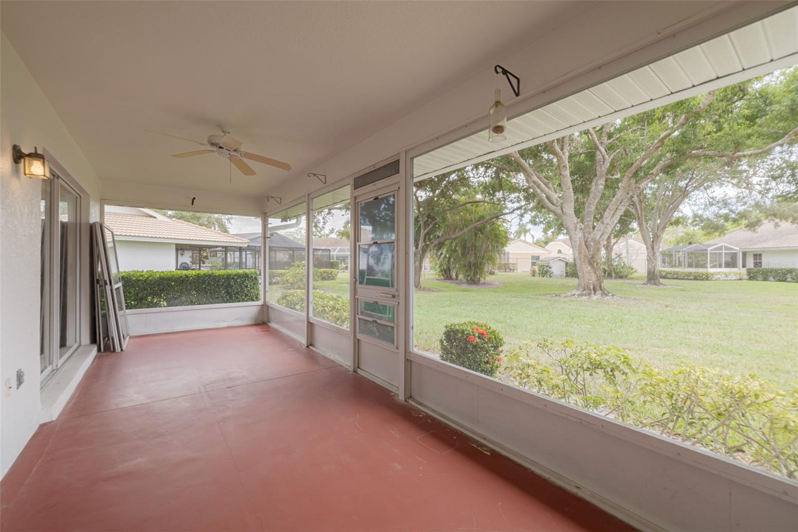 Image 21 of 57 For 5812 Garden Lakes Majestic