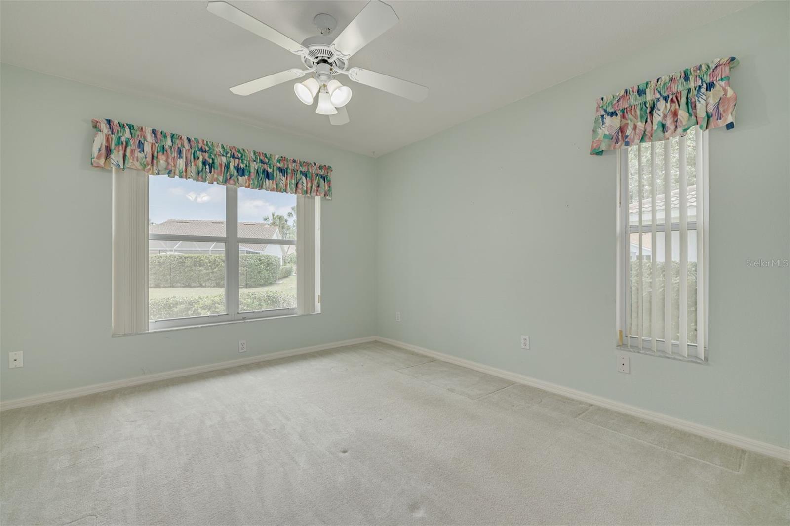 Image 33 of 57 For 5812 Garden Lakes Majestic