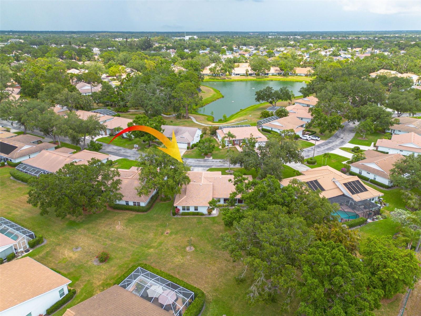Image 41 of 57 For 5812 Garden Lakes Majestic