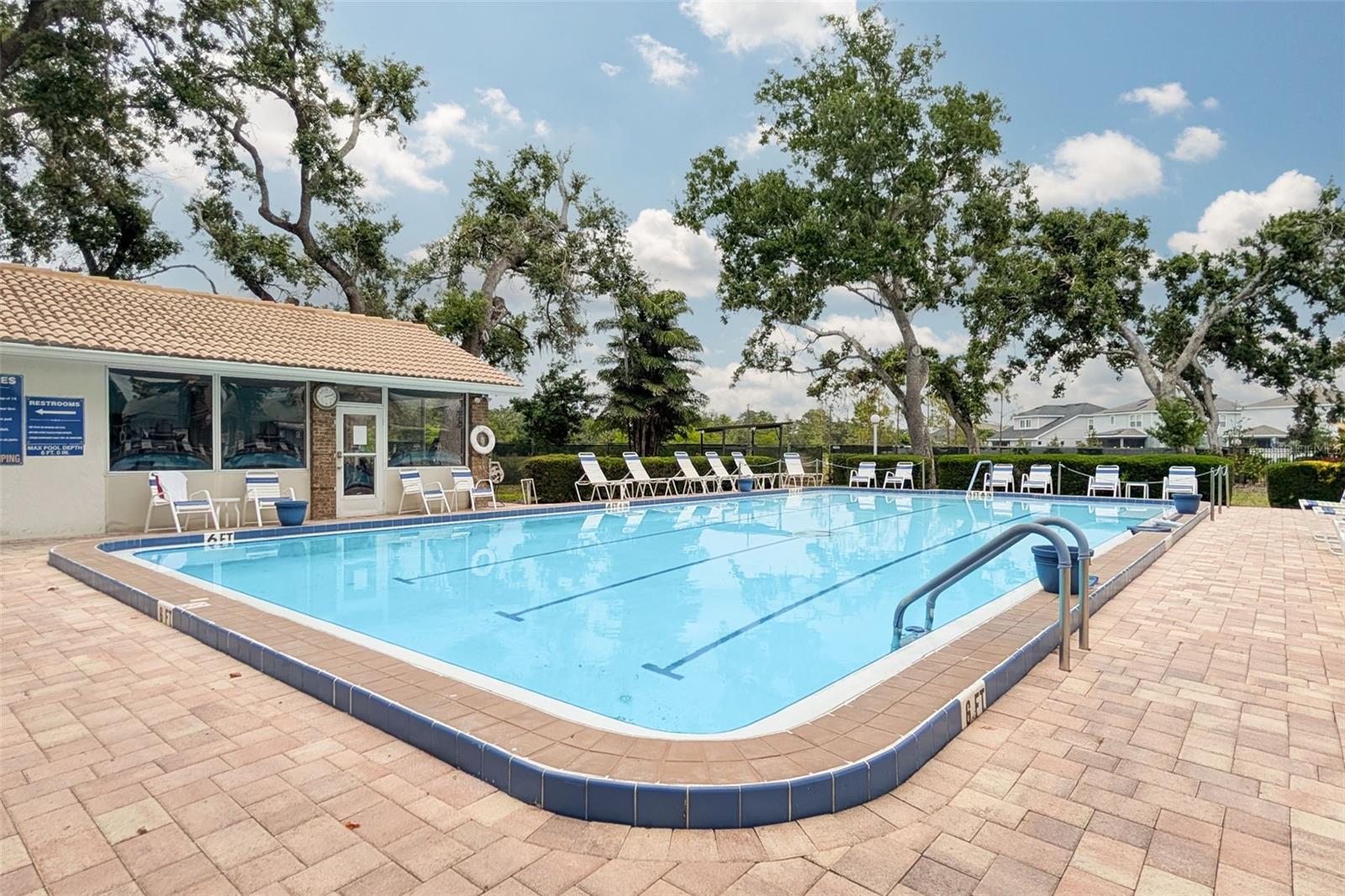 Image 43 of 57 For 5812 Garden Lakes Majestic