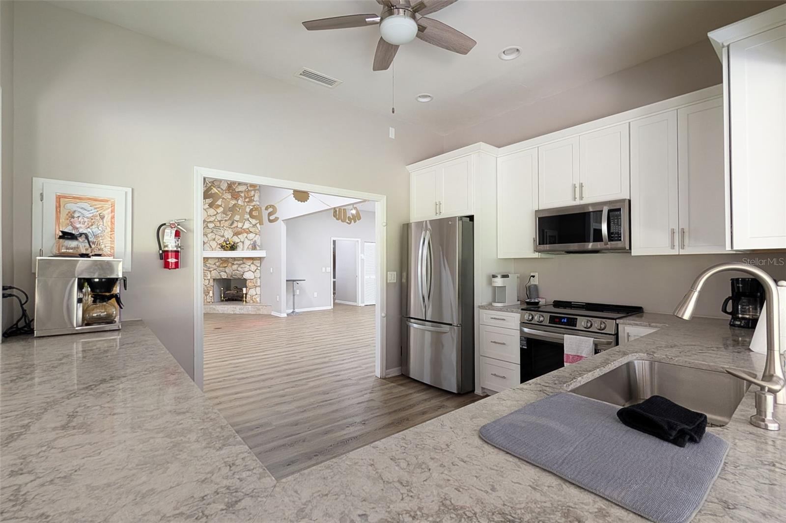 Image 54 of 57 For 5812 Garden Lakes Majestic