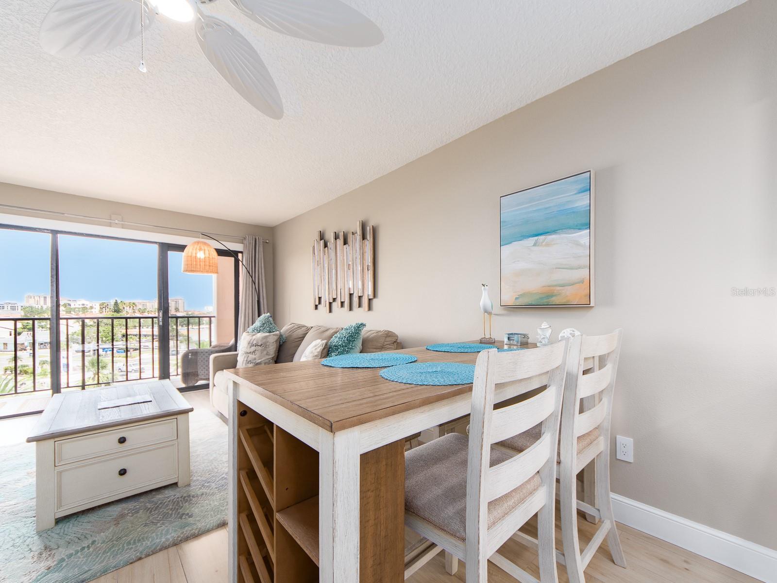 Image 12 of 48 For 51 Island Way 503