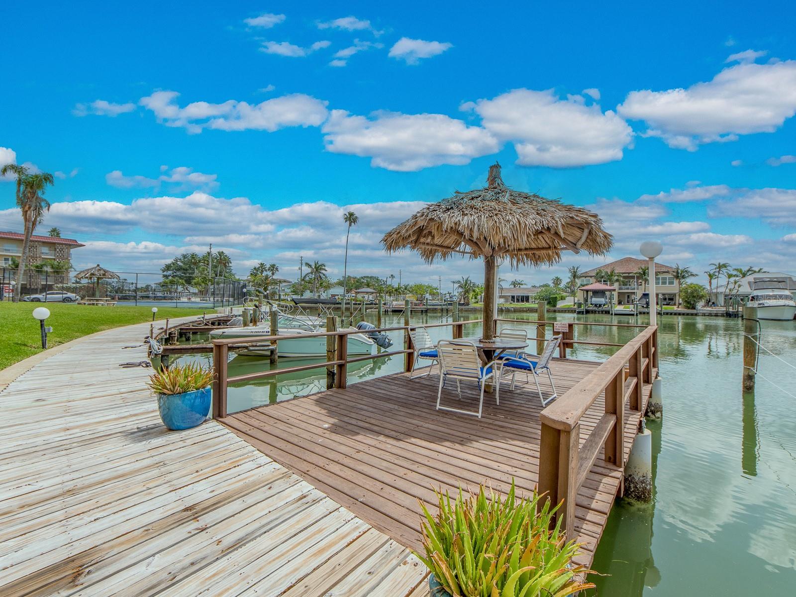 Image 33 of 48 For 51 Island Way 503