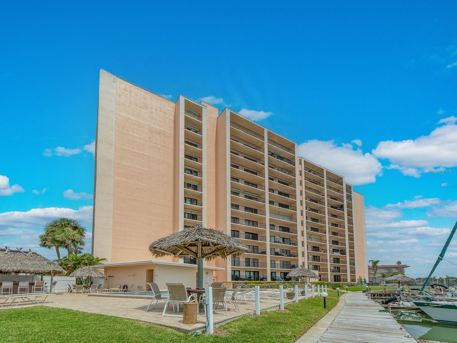 Image 42 of 48 For 51 Island Way 503