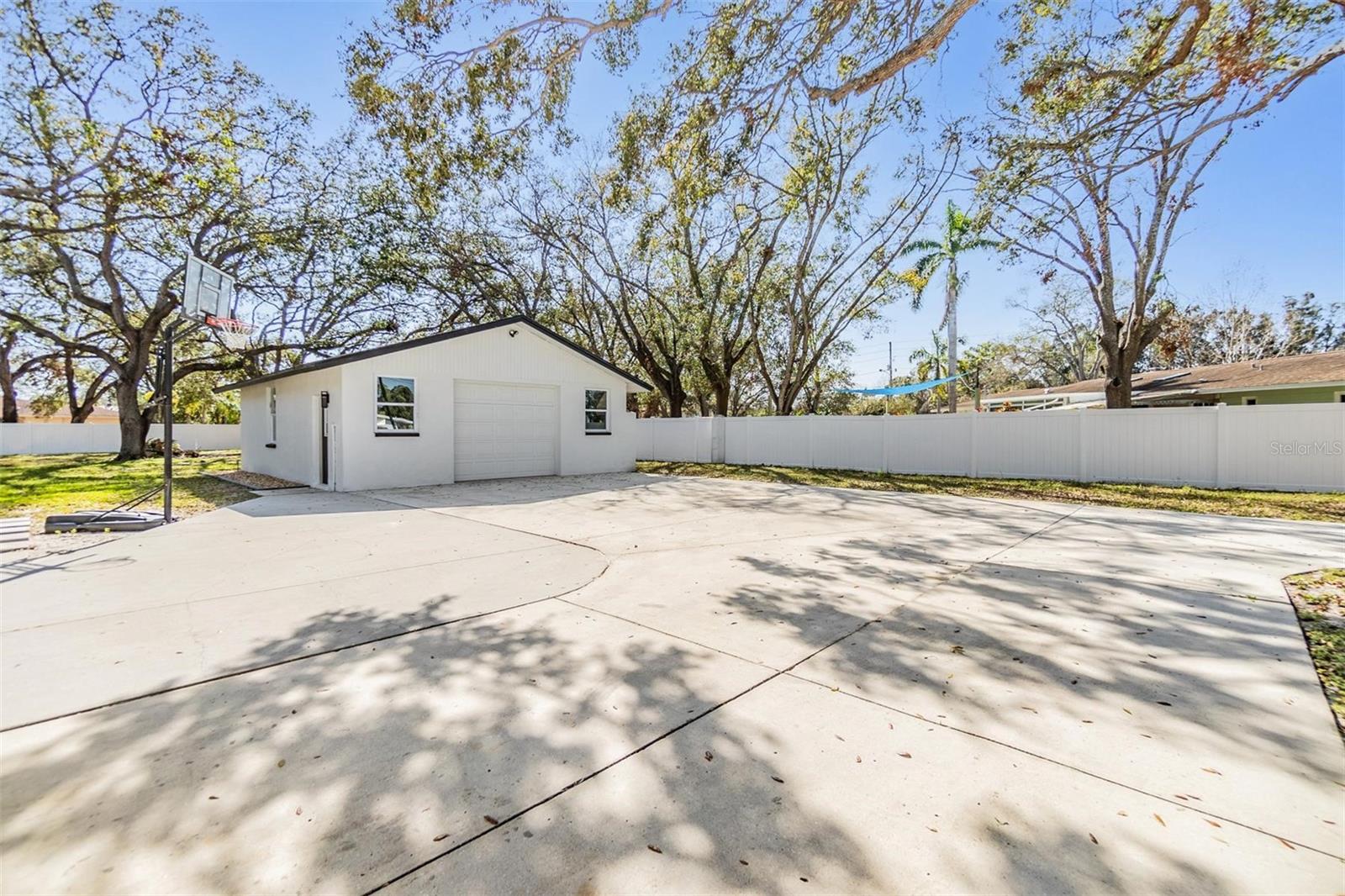 Image 38 of 44 For 5744 150th Avenue N