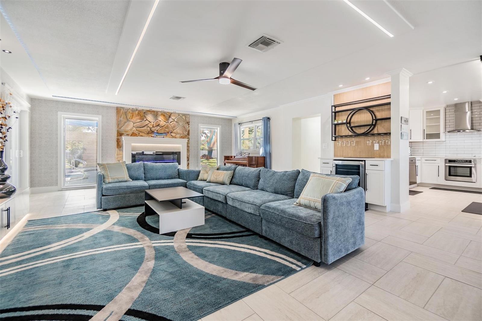 Image 7 of 44 For 5744 150th Avenue N