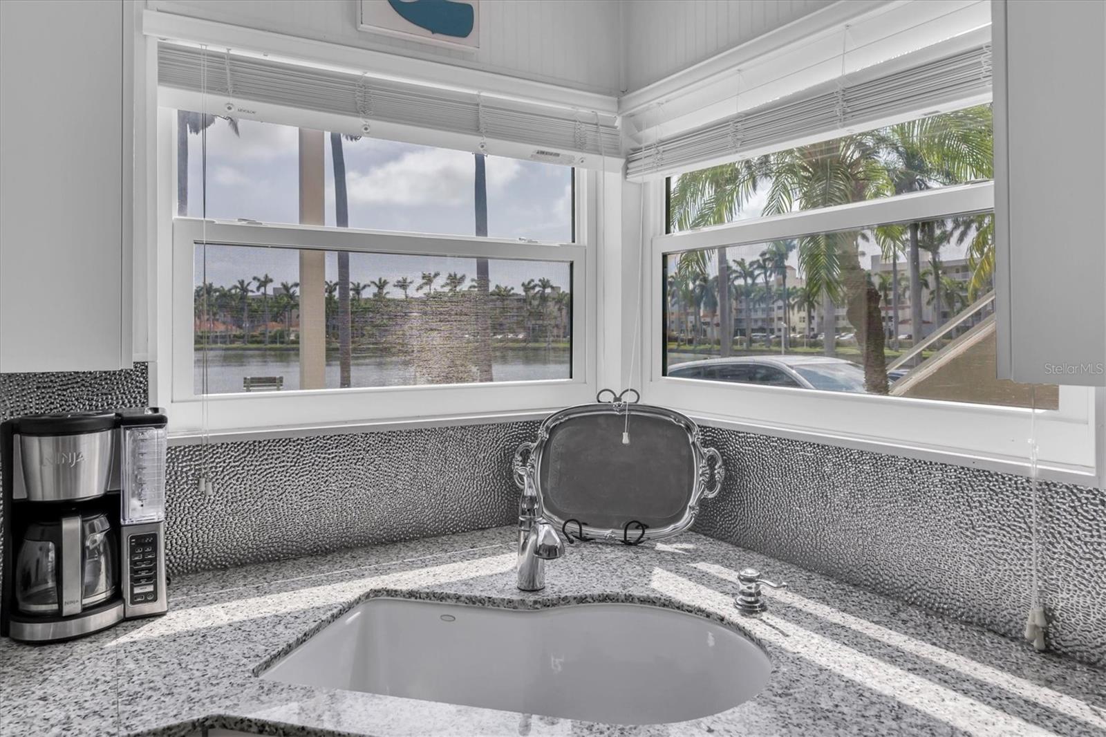 Image 15 of 41 For 6100 Bahia Del Mar Circle 105