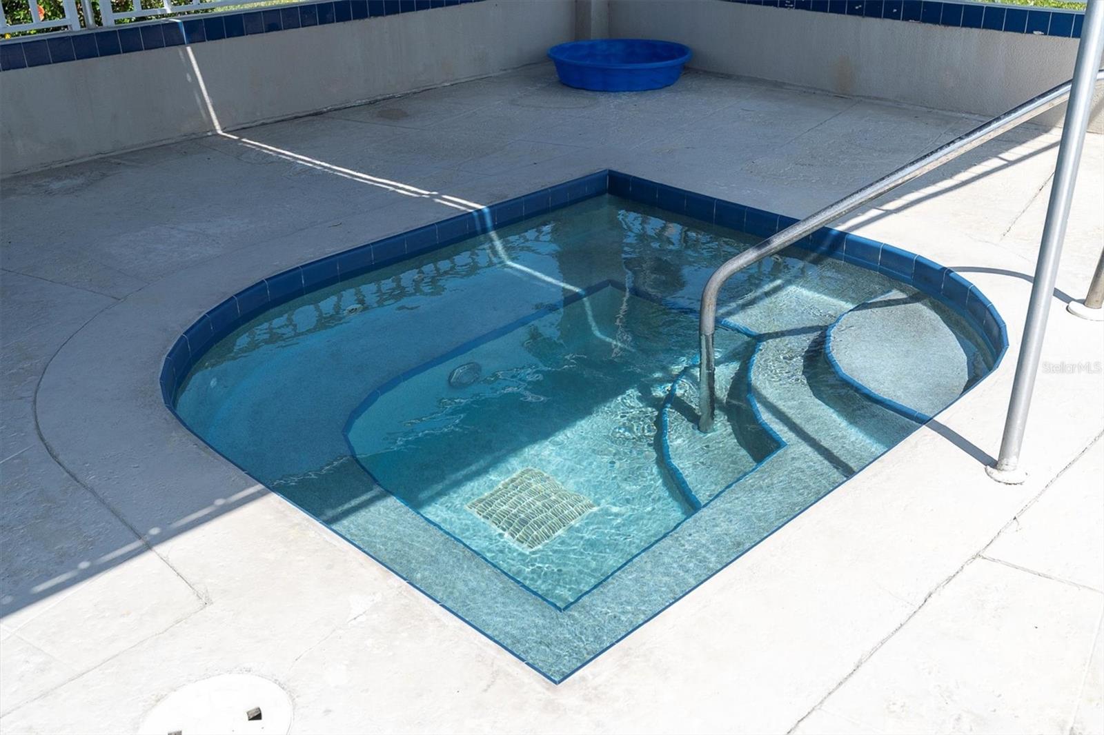 Image 39 of 41 For 6100 Bahia Del Mar Circle 105