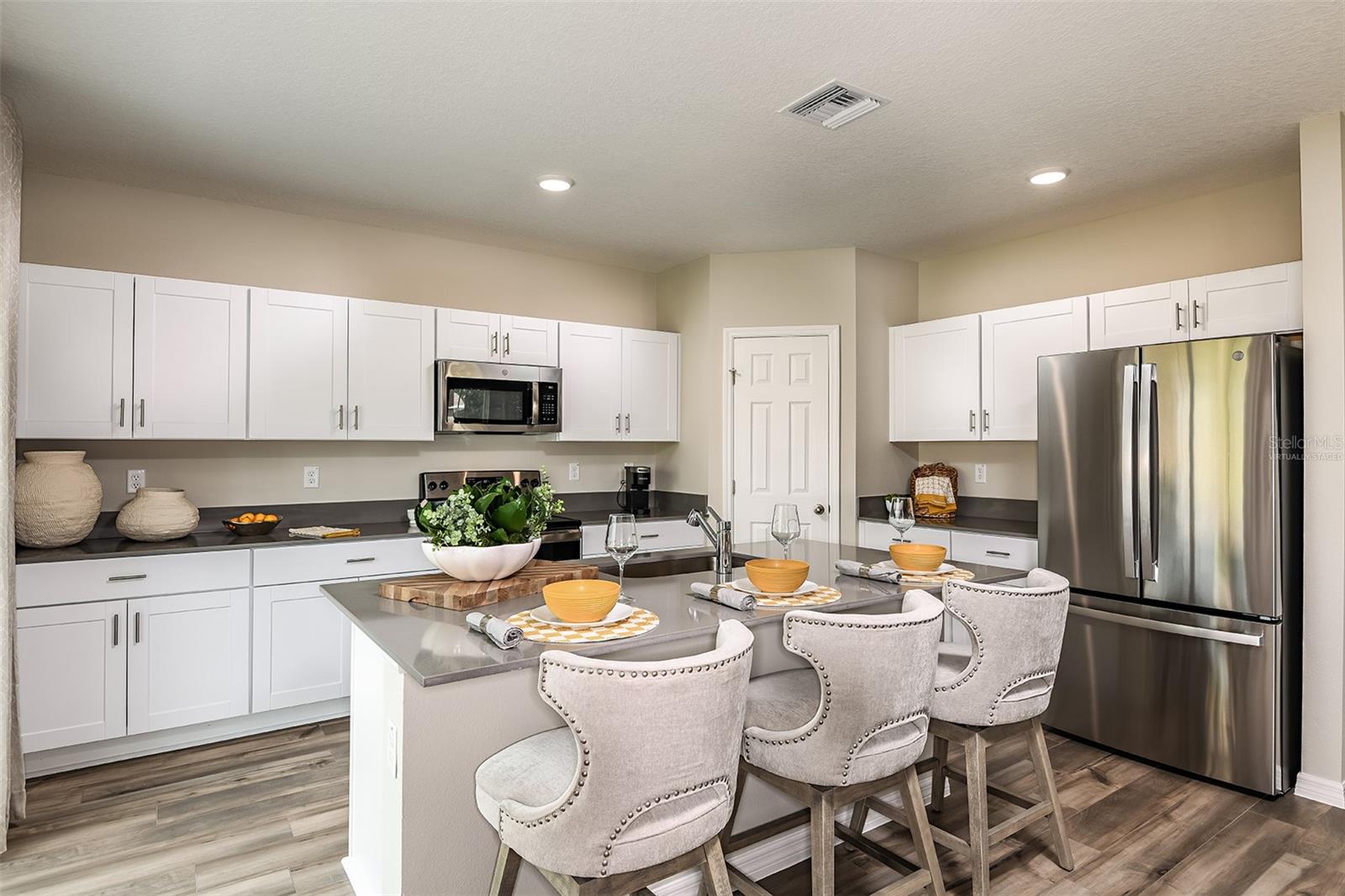 Image 2 of 20 For 37122 Sagemoor Drive