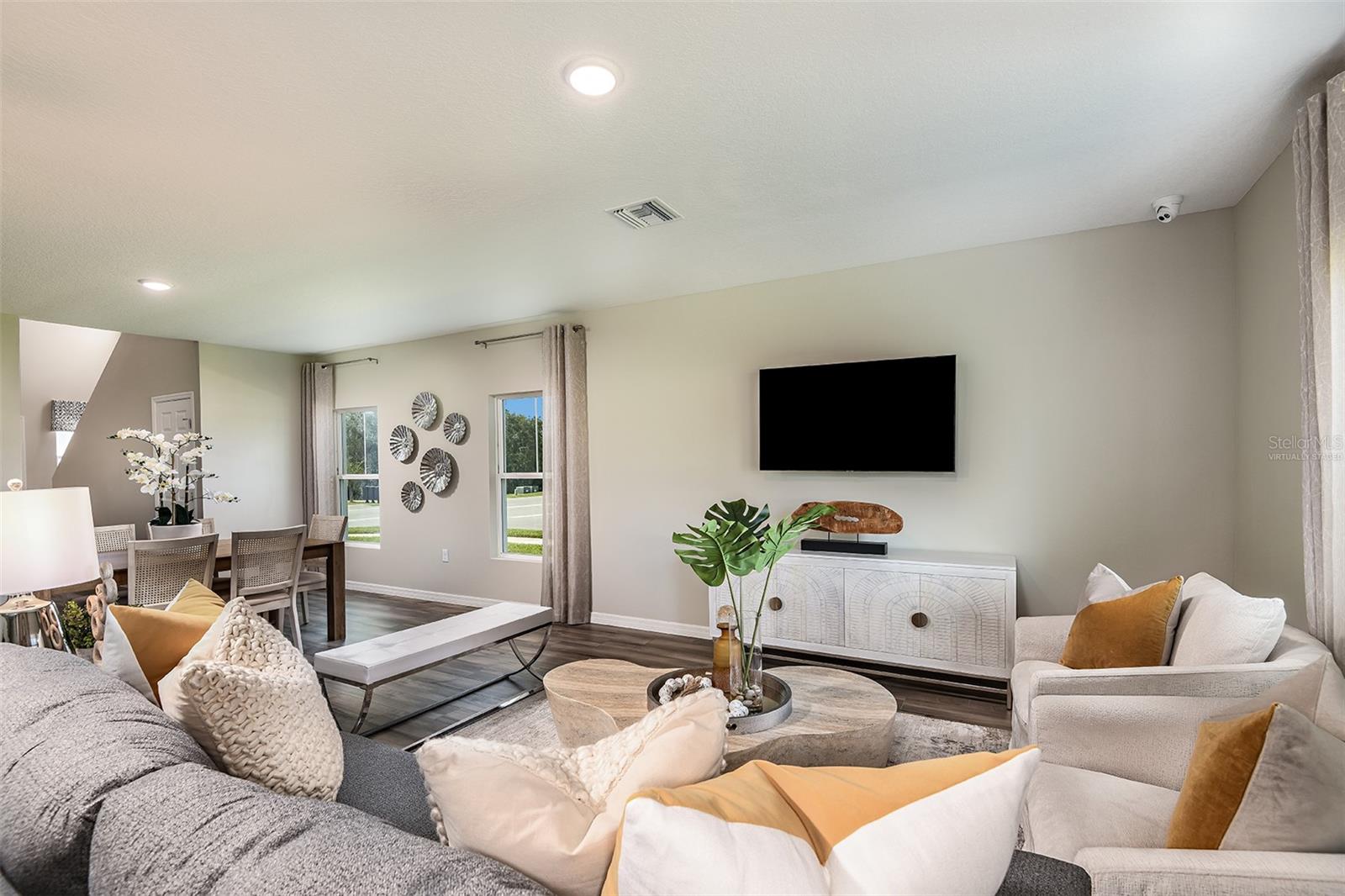Image 8 of 20 For 37122 Sagemoor Drive