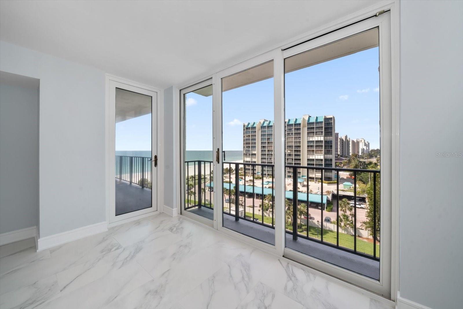 Listing photo id 12 for 1400 Gulf Boulevard 804