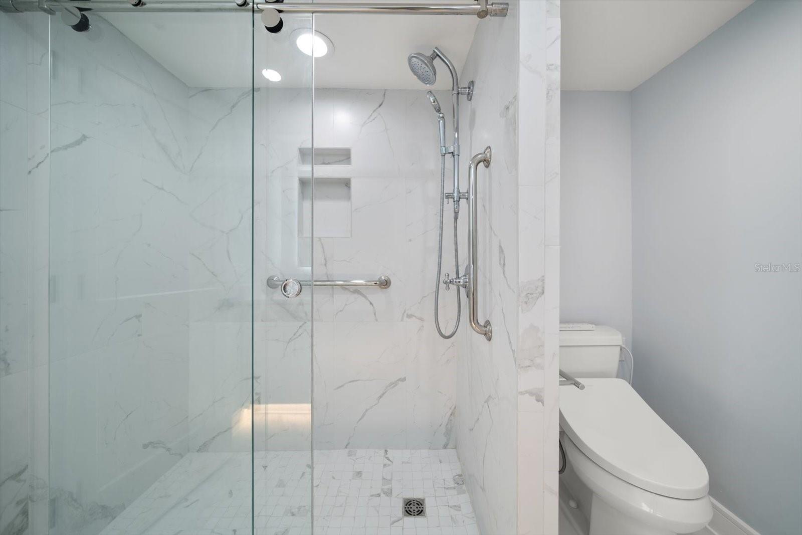 Listing photo id 22 for 1400 Gulf Boulevard 804
