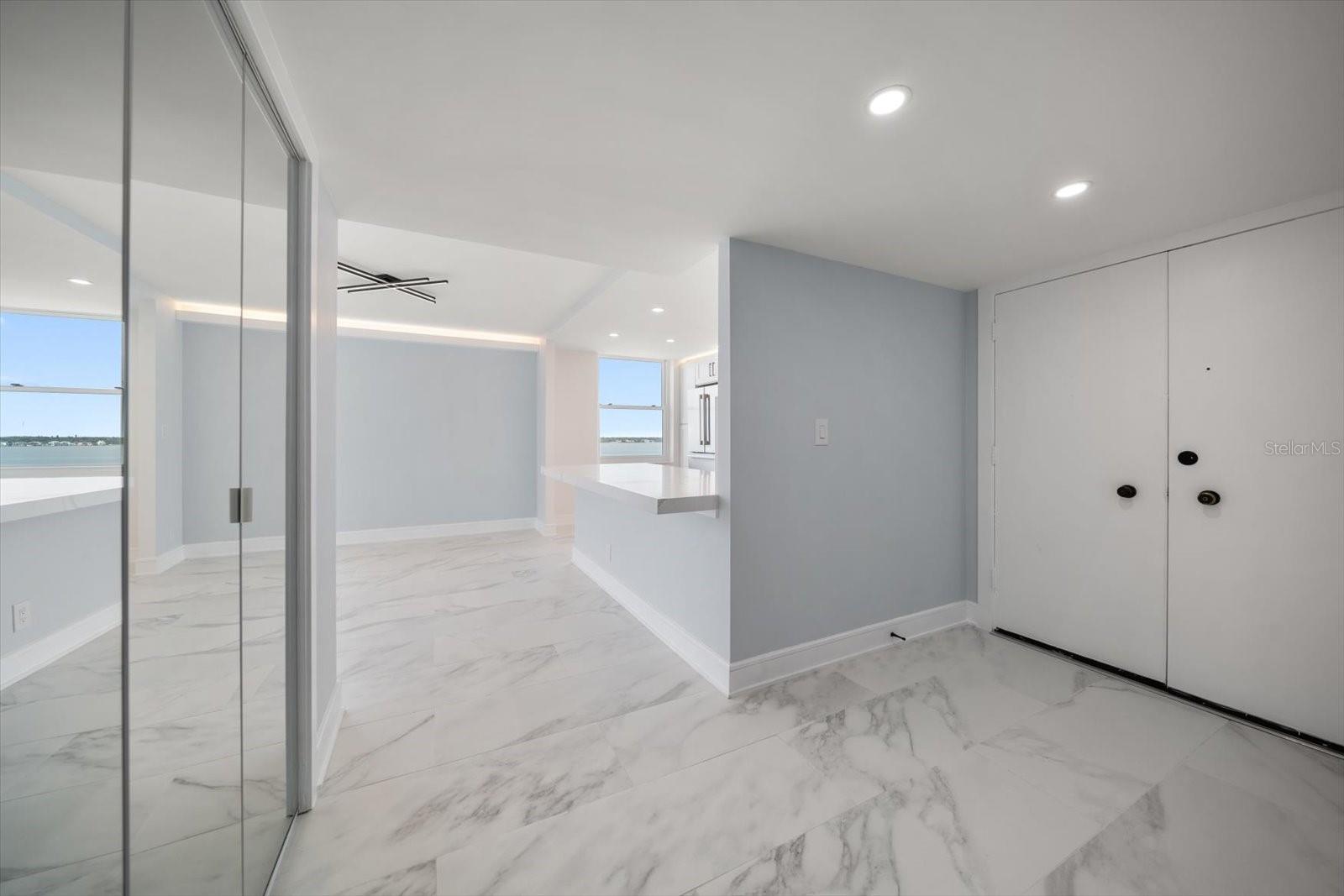 Listing photo id 26 for 1400 Gulf Boulevard 804
