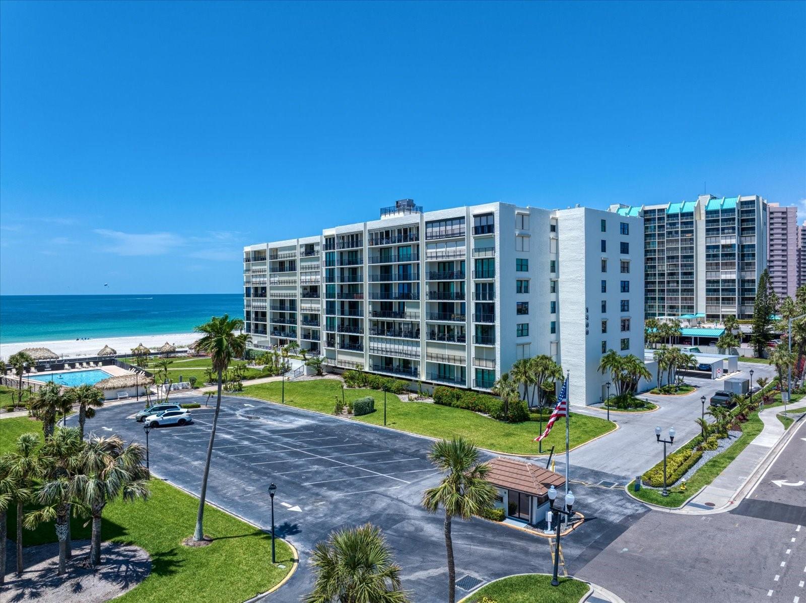 Listing photo id 31 for 1400 Gulf Boulevard 804