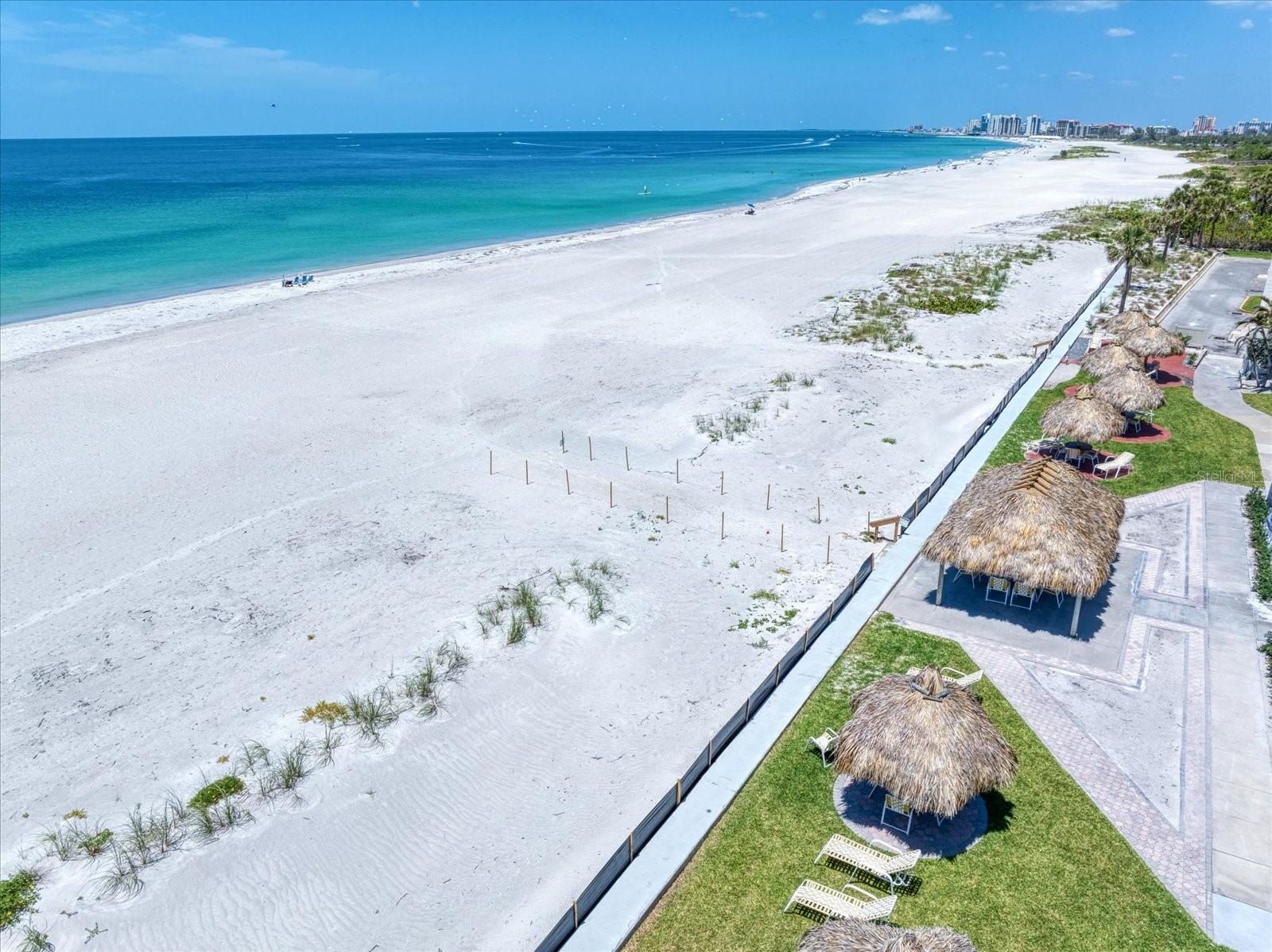 Listing photo id 33 for 1400 Gulf Boulevard 804